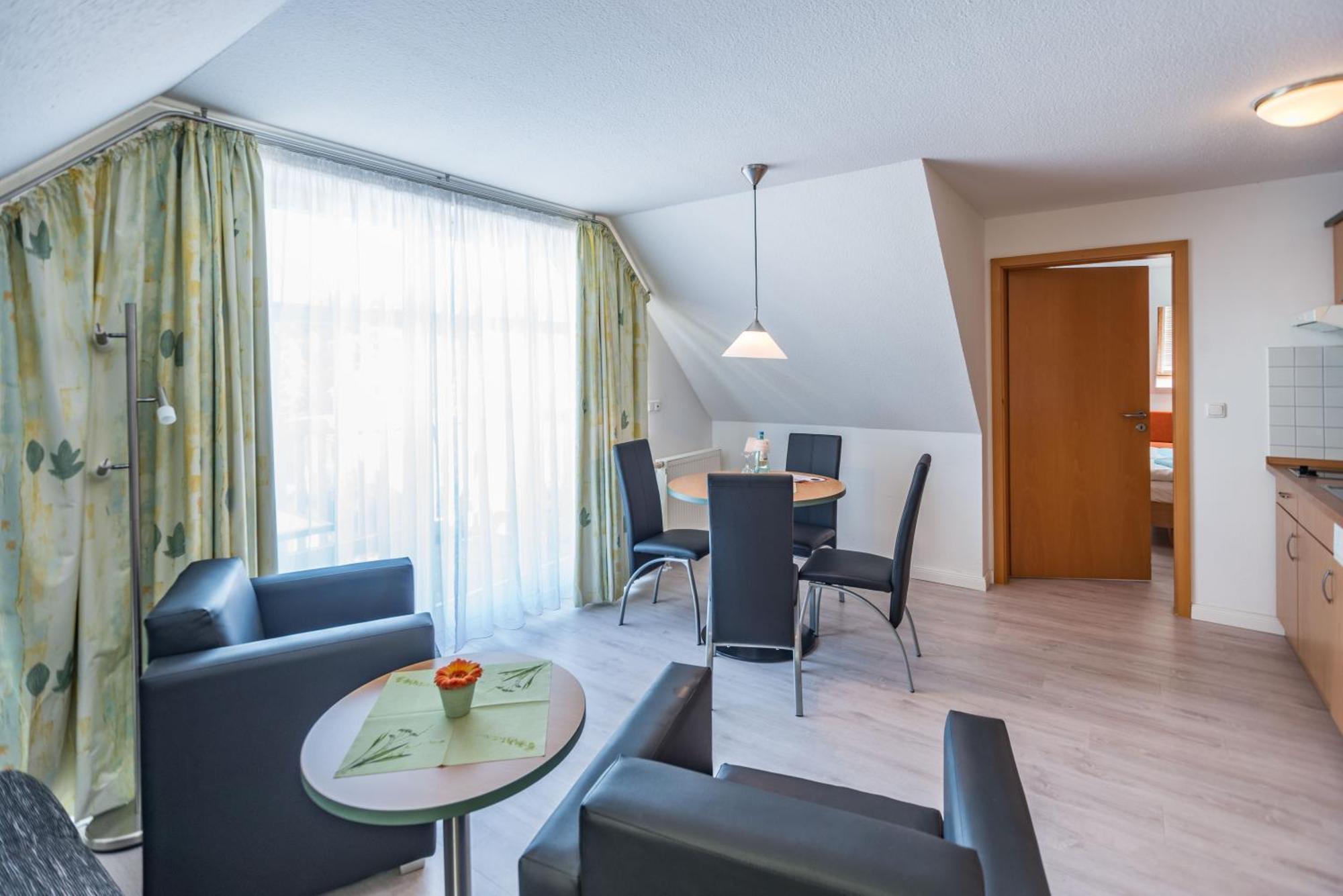 Am Weststrand Apartmenthaus Waldeck Kuehlungsborn Exterior photo