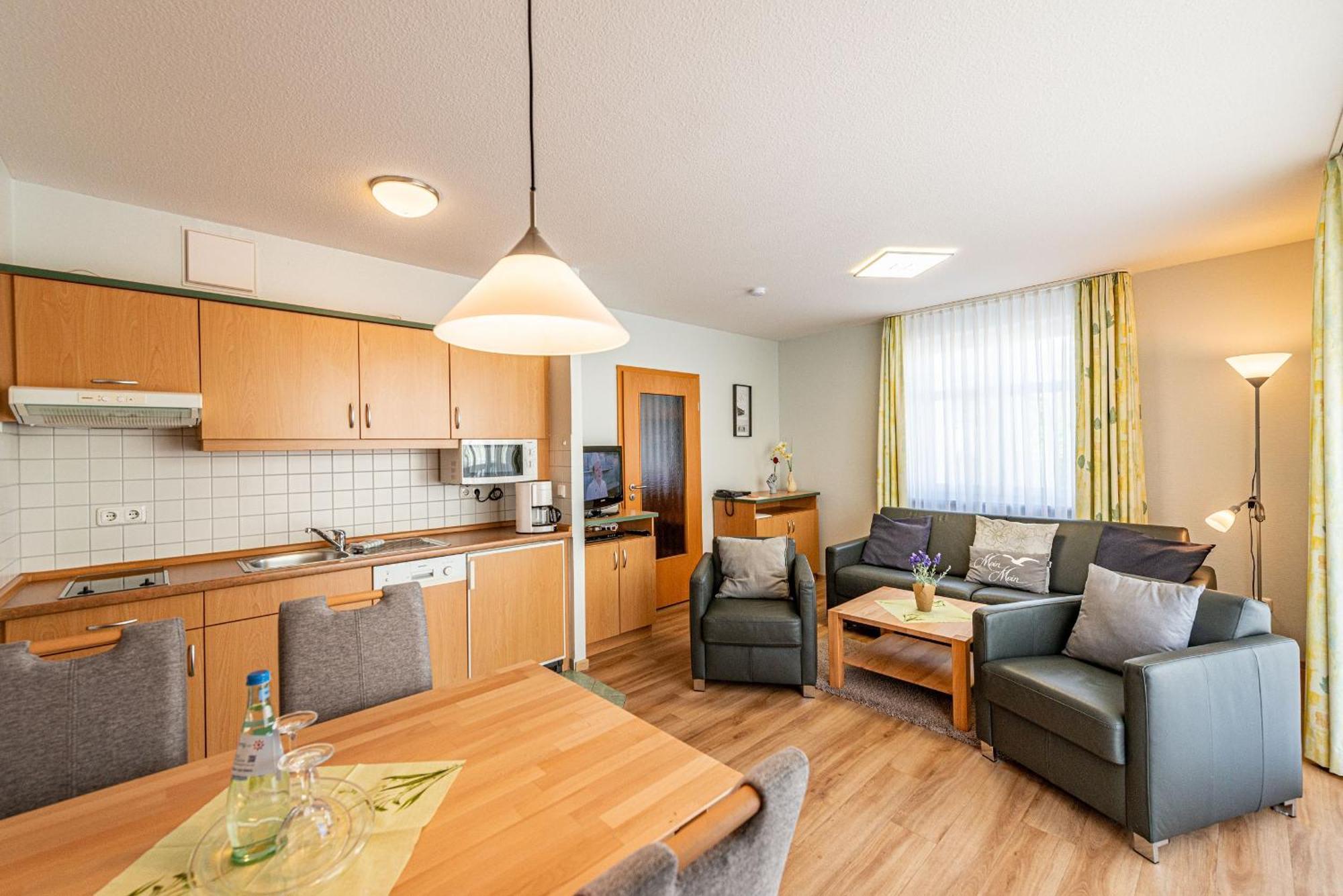 Am Weststrand Apartmenthaus Waldeck Kuehlungsborn Exterior photo